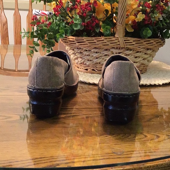 SONOMA MULES NWOB - Picture 7 of 7